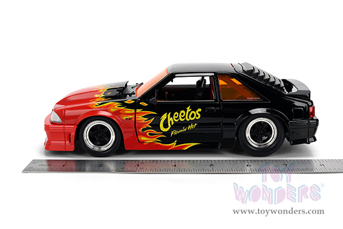 Jada Toys - Hollywood Rides | Ford Mustang GT with Chester Cheetah Diecast Figure "Cheetos® Flamin' Hot®" (1989, 1/24, diecast model car, Black/w Red flames) 36255