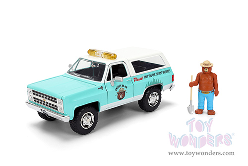 Jada Toys - Hollywood Rides | Chevrolet® Blazer with Smokey Bear™ Diecast Figure (1980, 1/24, diecast model car, Light Green) 36294