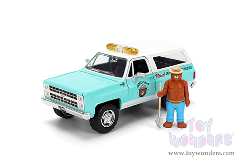 Jada Toys - Hollywood Rides | Chevrolet® Blazer with Smokey Bear™ Diecast Figure (1980, 1/24, diecast model car, Light Green) 36294