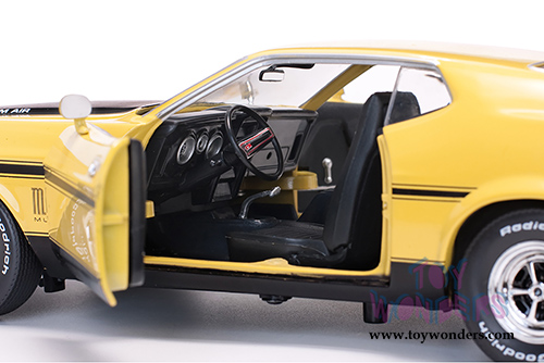 Sun Star USA - Ford Mustang MACH 1 Hardtop (1971, 1/18 scale diecast model car, Medium Bright Yellow) 3635YL