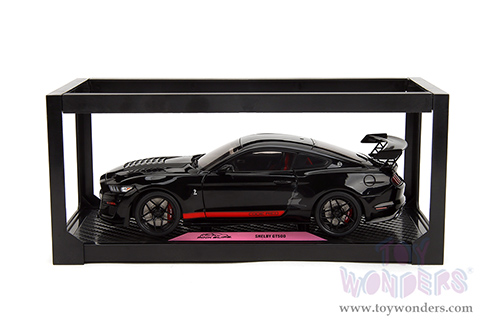 Jada Toys Pink Slips - Ford Shelby® GT500® "Code Red" with Display Base (2022, 1/18 scale diecast model car, Black) 36385