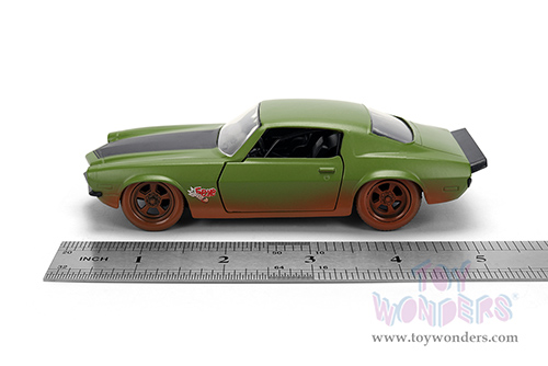 Jada Toys Fast & Furious - Chevrolet® Camaro® "F-Bomb" Dirty Version (1973, 1/32 scale diecast model car, Matte Green) 36393