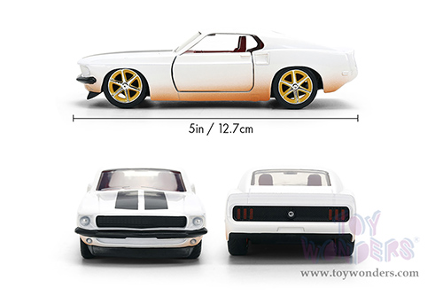 Jada Toys Fast & Furious - Roman's Ford Mustang Dirty Version - 25th Anniversary Series (1969, 1/32 scale diecast model car, White) 36394