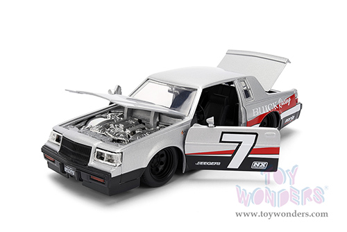 Jada Toys Bigtime Muscle - Buick® Grand National™ #7 "Buick Racing" (1987, 1/24 scale diecast model car, Silver/Black & Red stripes) 36460