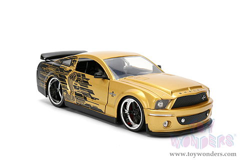 Jada Toys Bigtime Muscle - Ford Mustang Shelby® GT-500KR™ (2008, 1/24 scale diecast model car, Gold/Black) 36462