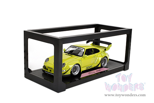 Jada Toys Pink Slips - Porsche RWB Body Kit Genki with Display Base (1/18 scale diecast model car, Lime Green) 36472