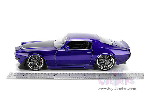 Jada Toys Bigtime Muscle - Chevrolet® Camaro® Z28 (1971, 1/24 scale diecast model car, Purple) 36592