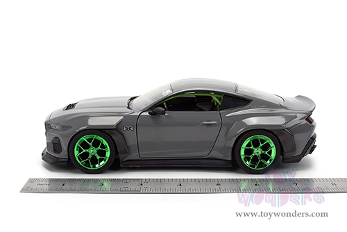 Jada Toys Bigtime Muscle - Ford Mustang RTR (2024, 1/24 scale diecast model car, Glossy Gray) 36593