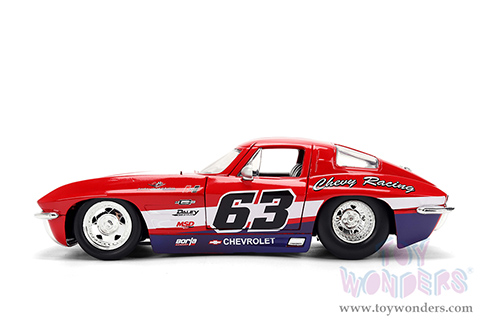 Jada Toys Bigtime Muscle - Chevrolet® Corvette® Stingray #63 - Chevy Racing (1963, 1/24 scale diecast model car, Red/White strips) 36594