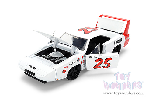 Jada Toys Bigtime Muscle - Dodge Charger Daytona #25 (1969, 1/24 scale diecast model car, White/Red Stripes) 36608