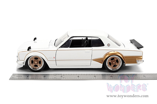 Jada Toys JDM Tuners™ - Nissan Skyline GT-R (1971, 1/24, diecast model car, White/Gold) 37021