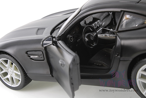 Showcasts® Collectibles - Mercedes-Benz AMG GT Hard Top (1/24 scale diecast model car, Asstd.) 37134 MAP: $19.99