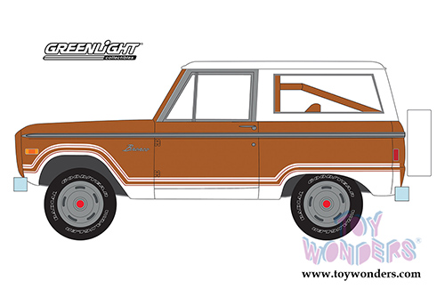 Greenlight - Mecum&trade; Auctions Collector Car Series 3 | Ford Bronco Ranger - Indianapolis 2018 (1977, 1/64 scale diecast model car, Brown/White) 37170E/48