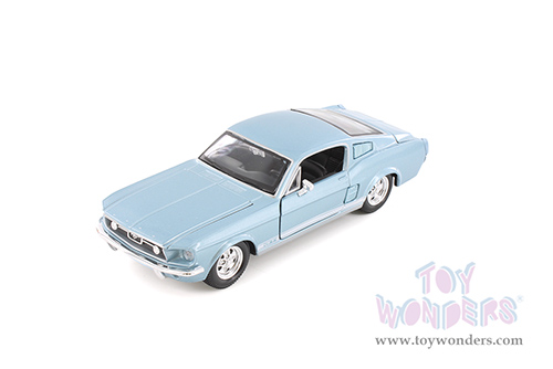 Showcasts® Collectibles - Ford Mustang GT-500 Hard Top (1967, 1/24 scale diecast model car, Asstd.) 37260/2 MAP: $19.99