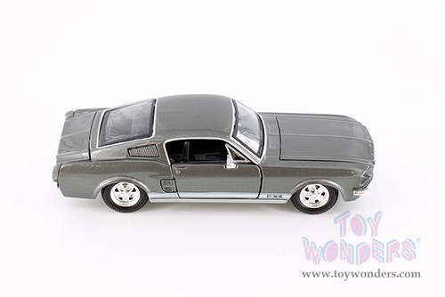 Showcasts® Collectibles - Ford Mustang GT-500 Hard Top (1967, 1/24 scale diecast model car, Asstd.) 37260/2 MAP: $19.99