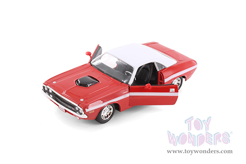 Showcasts® Collectibles - Dodge Challenger R/T Coupe (1970, 1/24 scale diecast model car, Asstd.) 37263/2 MAP: $19.99