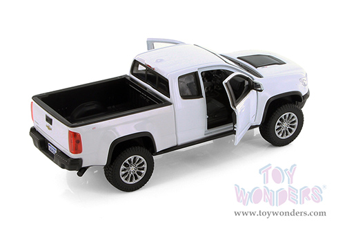 Showcasts® Collectibles - Chevrolet® Colorado ZR2 Pickup Truck (2017, 1/27 scale diecast model car, Asstd.) 37517 MAP: $19.99