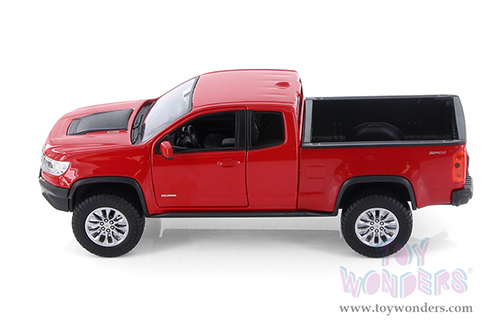 Showcasts® Collectibles - Chevrolet® Colorado ZR2 Pickup Truck (2017, 1/27 scale diecast model car, Asstd.) 37517 MAP: $19.99