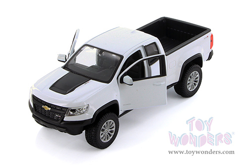 Showcasts® Collectibles - Chevrolet® Colorado ZR2 Pickup Truck (2017, 1/27 scale diecast model car, Asstd.) 37517 MAP: $19.99