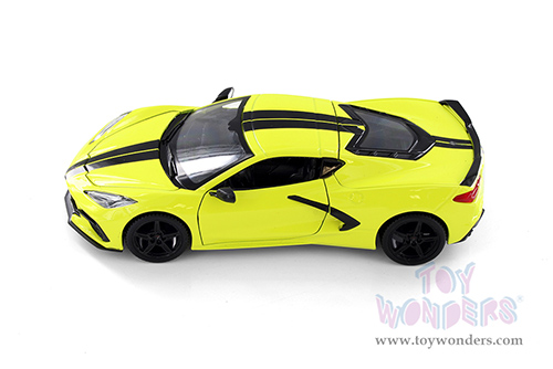 Showcasts® Collectibles - Chevrolet® Corvette® Stingray Coupe Z51 Hardtop (2020, 1/24 scale diecast model car, Asstd.) 37527 MAP: $19.99