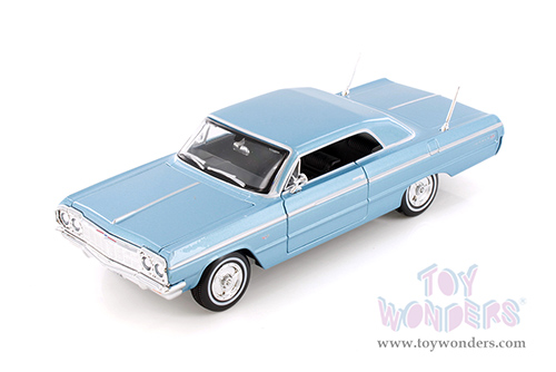 Showcasts® Collectibles - Chevrolet® Impala™ SS™ Hardtop (1964, 1/24 scale diecast model car, Blue) 37908 MAP: $19.99