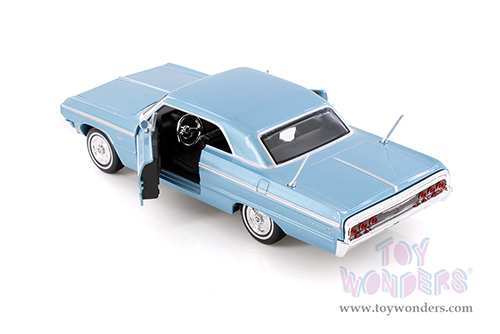 Showcasts® Collectibles - Chevrolet® Impala™ SS™ Hardtop (1964, 1/24 scale diecast model car, Blue) 37908 MAP: $19.99