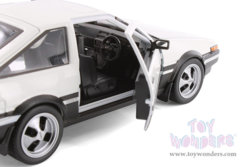 Showcasts® Collectibles - Toyota Sprinter Trueno AE86 (1/24 scale die cast model car, Asstd.) 37916 MAP: $19.99