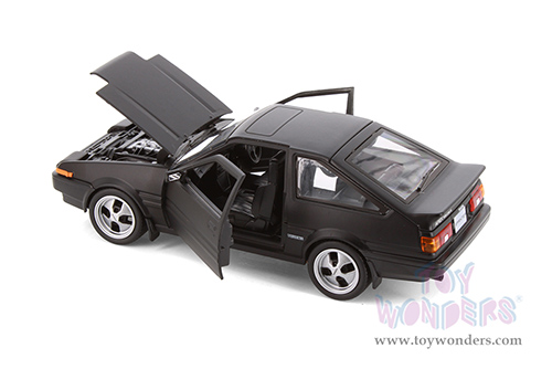 Showcasts® Collectibles - Toyota Sprinter Trueno AE86 (1/24 scale die cast model car, Asstd.) 37916 MAP: $19.99