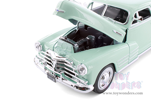 Showcasts® Collectibles - Chevrolet® Fleetline Aerosedan (1948, 1/25 scale diecast model car, Asstd.) 37921 MAP: $19.99