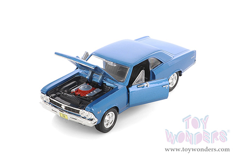 Showcasts® Collectibles - Chevrolet® Chevelle® SS™ 396 Hardtop (1966, 1/24 scale diecast model car, Blue) 37960 MAP: $19.99