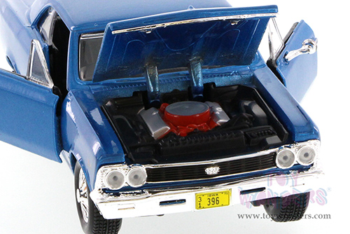 Showcasts® Collectibles - Chevrolet® Chevelle® SS™ 396 Hardtop (1966, 1/24 scale diecast model car, Blue) 37960 MAP: $19.99