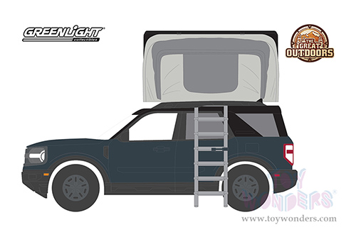  Greenlight - The Great Outdoors Series 1 | Ford Bronco Sport with Modern Rooftop Tent (2021, 1/64 scale diecast model car, Dark Gray/Black) 38010F/48