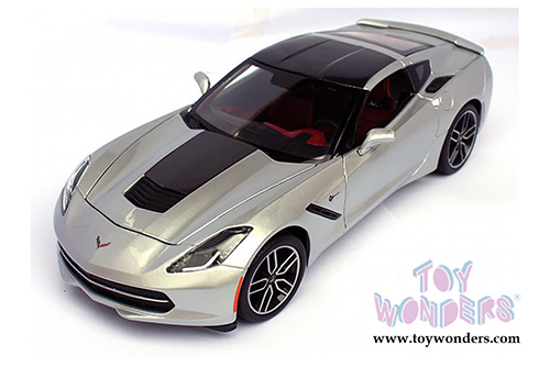 Maisto Exclusive - Corvette Stingray Z51 Hardtop (2014, 1/18 scale diecast model car, Silver) 38132SV/6