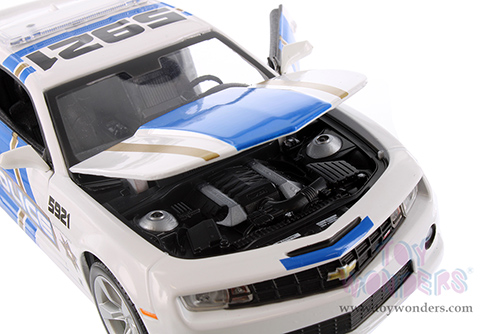 Showcasts® Collectibles - Chevrolet® Camaro® SS RS Police (2010, 1/24 scale diecast model car, White/Blue stripes) 38208WT MAP: $22.99