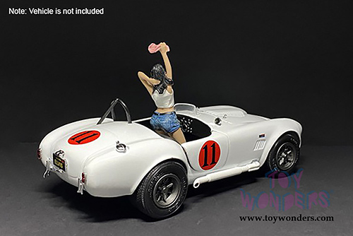 American Diorama Figurine - Seated Couple Series IV Figure B (1/18  scale, Blue/White) American Diorama Figurine - Seated Couple Series III Figure B (1/18 scale, White/Blue) AD-38218