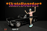 Show product details for American Diorama Figurine - Skateboarder Figure IV (1/18 scale, Pink/Black) 38243