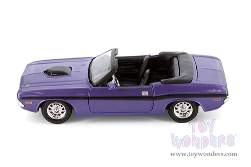 Showcasts® Collectibles - Dodge Challenger R/T Convertible (1970, 1/24 scale diecast model car, Purple) 38264PR MAP: $22.99