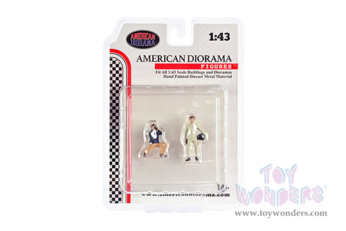 American Diorama Figurine - Race Day Metal Figures Set 1 (1/43 scale, Asstd.) 38359