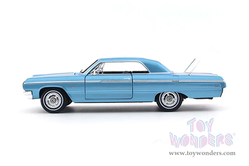 Showcasts® Collectibles - Chevrolet® Impala™ SS™ Hardtop (1964, 1/24 scale diecast model car, Blue) 38908BU MAP: $22.99