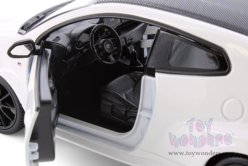 Showcasts® Collectibles - Toyota GR Yaris (2021, 1/24 scale die cast model car, White) 38909WT MAP: $22.99
