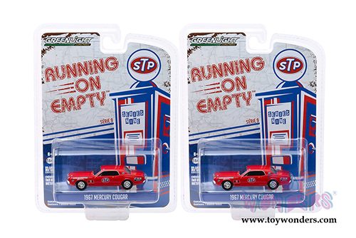 Greenlight - Running On Empty Series 9 | Mercury Cougar STP Cougar County Hardtop (1967, 1/64 scale diecast model car, Red) 41090C/48