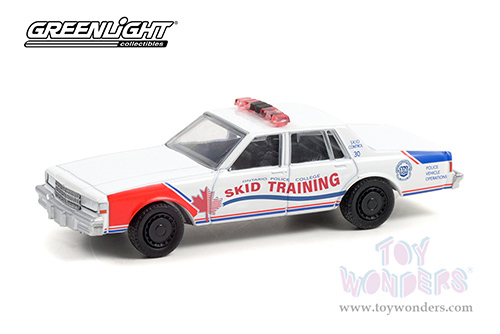 Greenlight - Hot Pursuit Series 39 (1/64 scale diecast model car, Asstd.) 42970/48