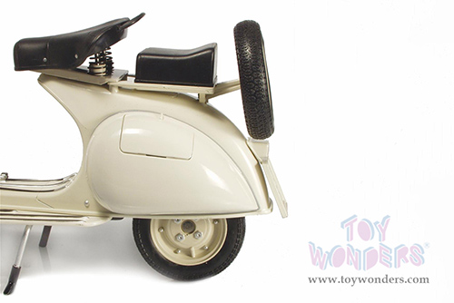 New Ray - Vespa 150 VL 1T Scooter (1955, 1/6 scale diecast model bike, Beige) 49273