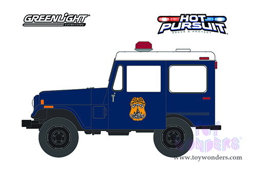 Greenlight - Hot Pursuit Series 40 | Jeep® DJ-5 "Indianapolis Metropolitan Police Department" (Indiana) (1974, 1/64 scale diecast model car, Dark Blue with White Top) 42980A/48