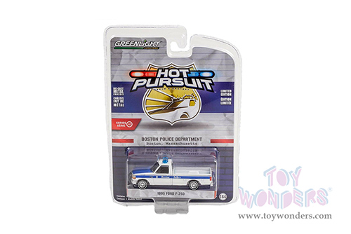 Greenlight - Hot Pursuit Series 40 | Ford F-250 Pickup Truck "Boston Police Department" (Massachusetts) (1995, 1/64 scale diecast model car, White and Blue) 42980C/48