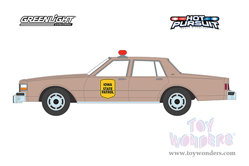 Greenlight - Hot Pursuit Series 43 | Chevrolet® Caprice "Iowa State Patrol" (1987, 1/64 scale diecast model car, Beige Metallic) 43010B/48