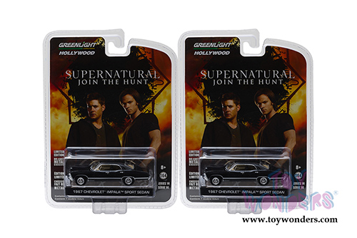 Greenlight Hollywood - Supernatural TV Show Chevrolet&reg; Impala&trade; Sport Sedan (1967, 1/64 scale die cast model car, Black) 44692/48
