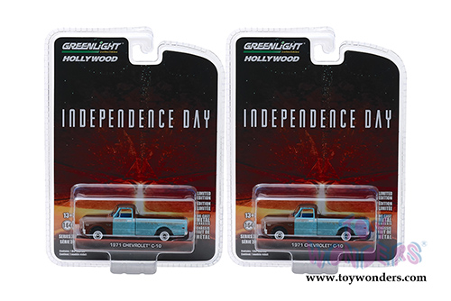 Greenlight - Hollywood Series 24 | Chevrolet&reg; C-10  Pickup Truck - Independence Day (1971, 1/64 scale diecast model car, Weathered) 44840D/48