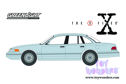 Greenlight - Hollywood Series 31 | The X-Files Ford Crown Victoria - Washington D.C. Unmarked Agent (1993, 1/64 scale diecast model car, Light Gray) 44910E/48