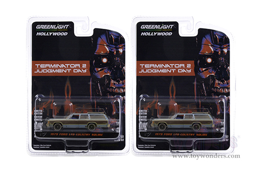 Greenlight - Hollywood Series 32 | Ford LTD Country Squire with Woodgrain Sides (Weathered) "Terminator 2: Judgment Day" (1991) Movie (1979, 1/64 scale diecast model car, Light Blue) 44920C/48